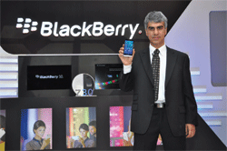 BlackBerry launches Z30 Smartphone in India