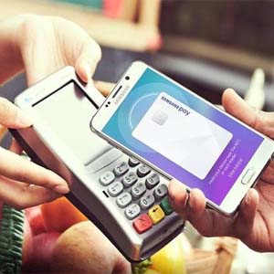 Samsung launches mobile payments service in India