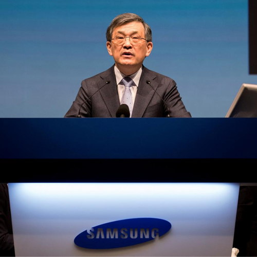 Samsung CEO steps down from his position