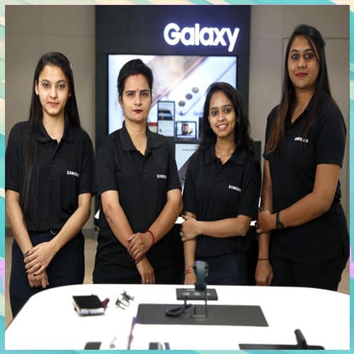 Samsung India Opens First All-Women Powered Mobile Store