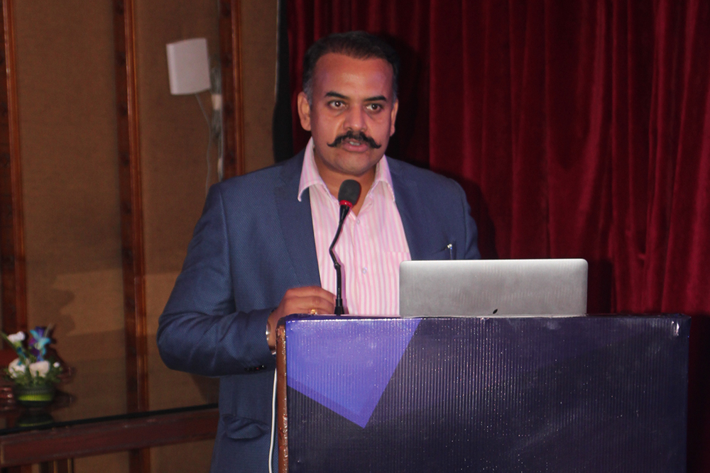 Presentation by Ganesh Iyer, Director & Country Head, Government & PSU Business, Nutanix India