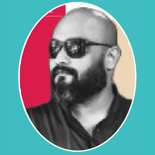 MARKETING HELPING BRIDGE THE GAP BETWEEN THE INTERNAL VISION AND THE EXTERNAL REALITY