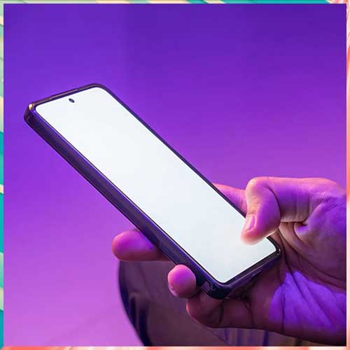 Global smartphone shipments fall 6% as memory costs force industrywide price reset: Omdia