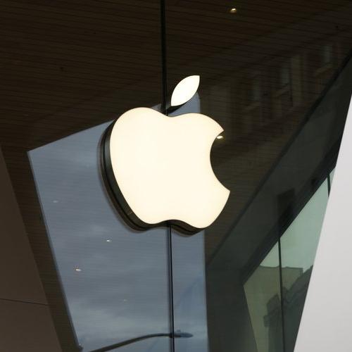 Apple halts updates of thousands of mobile games in App Store in China 