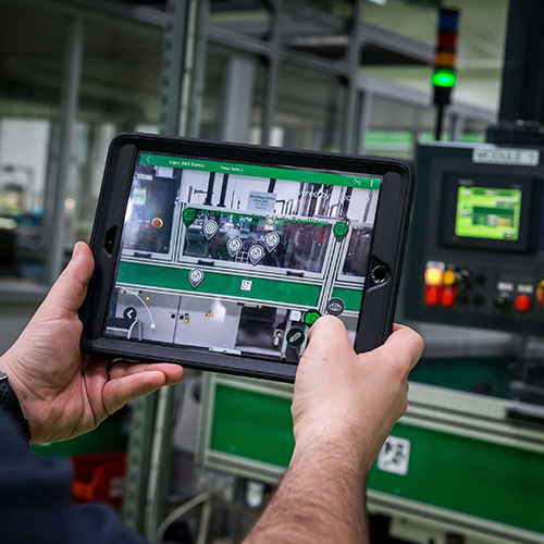 Orange and Schneider Electric Run Industrial 5G trials in French Factory Orange and Schneider Electric Run Industrial 5G trials in French Factory
