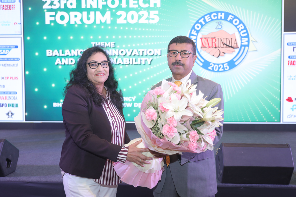 Welcoming Dr. Sandip Chatterjee, Senior Advisor, SERI (USA) and Adjunct Professor IIT (Mandi) and Former Scientist G & Group Coordinator, Meity, Govt.