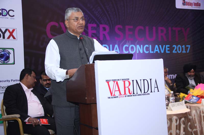 Shri. P.P. Chaudhary, MoS for Electronics & IT, Law & Justice, Govt of India addressing the audience