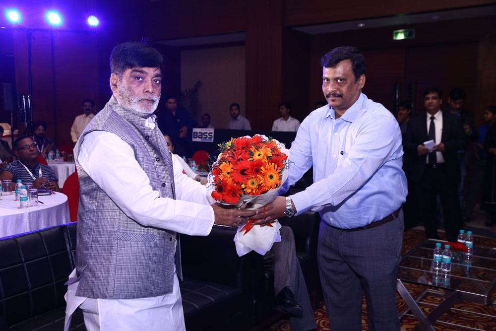 Welcoming Honorable Minister Shri. Ram Kripal Yadav, Hon’ble Minister of State for Rural Development and Land Resources, Govt. of India
