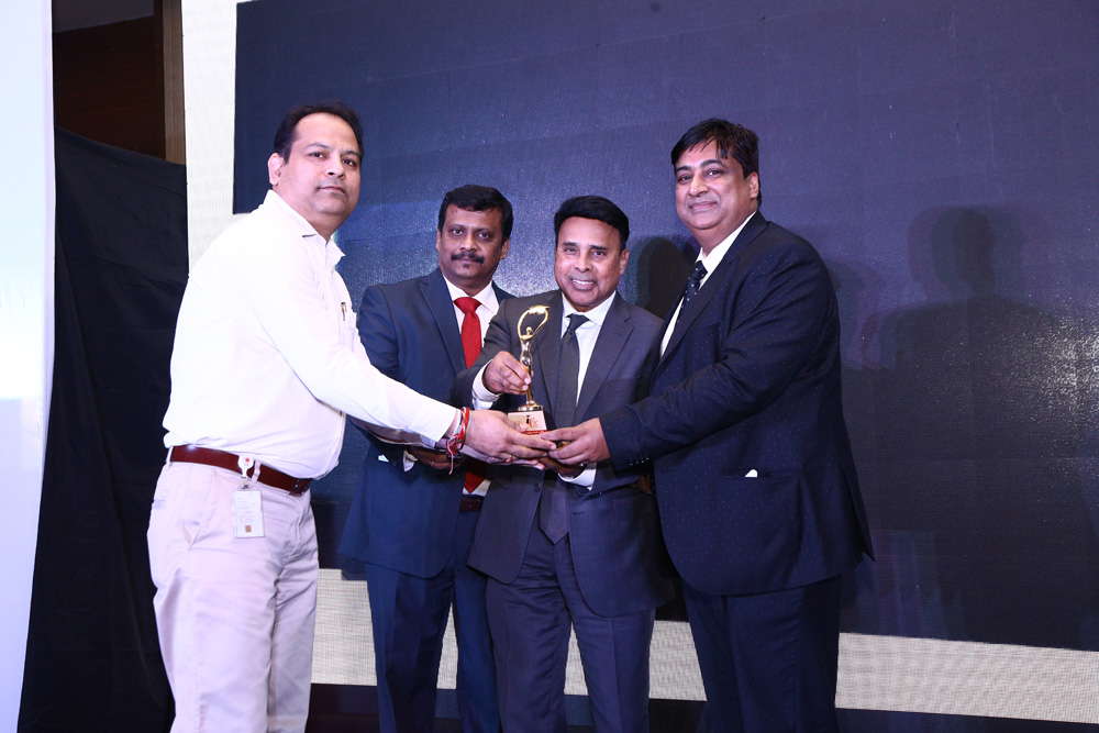 LG ELECTRONICS receiving the award for BEST LED MONITORS from Mr. Deepak Sahu, Publisher & Group Editor, VARINDIA and SPOI, Mr. Dan Mishra, Chairman a