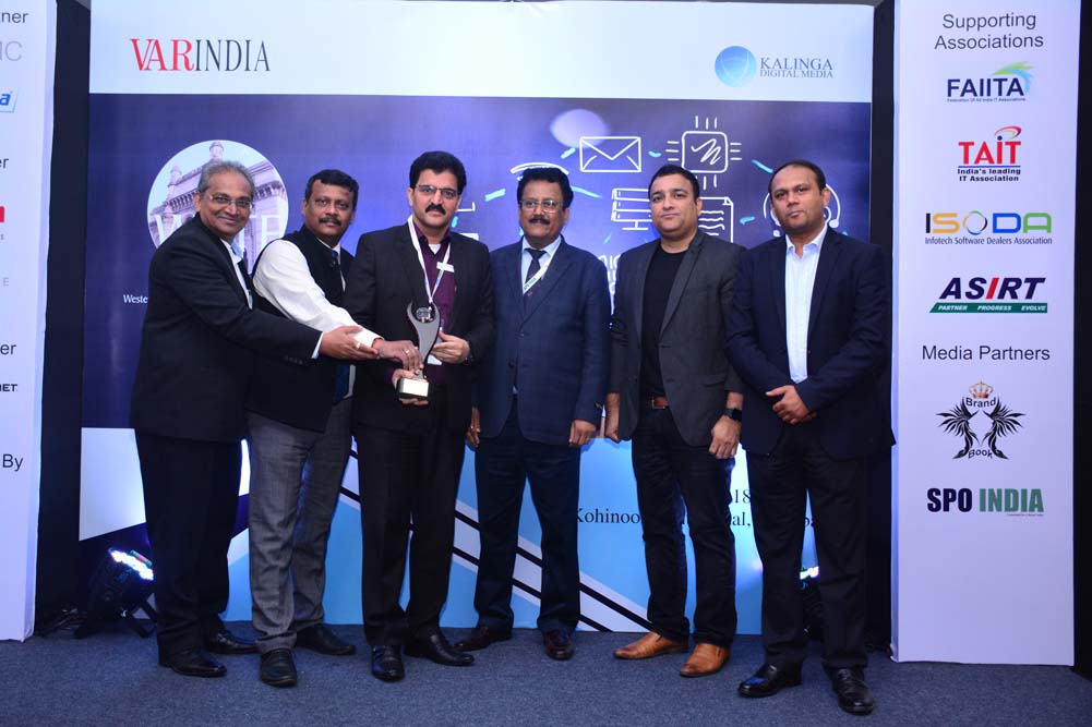 Orient Technologies receives the award for Best Solution Partner from Mr. Sameer Bhatia, Country Manager, India & SAARC- Seagate Technology; Mr. Panka