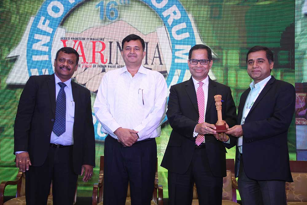 Subroto K Panda, CIO- Anand & Anand receives the Eminent CIO of India 2018 award from Mr. S.N Tripathi, Secretary-Ministry of Parliamentary Affairs- G