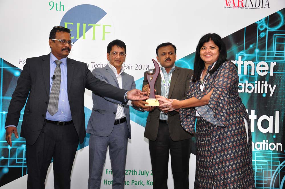 Comnet Resources Pvt. Ltd. receives Best Sub-distributor award from Deepak Kumar Sahu, Chief Editor, VARINDIA; Ranjit Metrani, VP Sales and Chief Reve