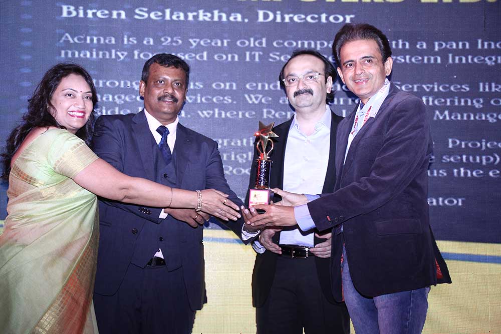ACMA Computers receiving the award for the Best System Integrator at VAR Symposium - 17th Star Nite Awards 2018