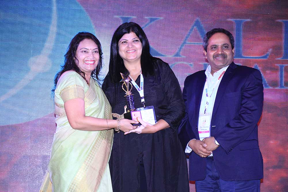 Comnet Resources receiving the award for the Best Sub Distributor at VAR Symposium - 17th Star Nite Awards 2018