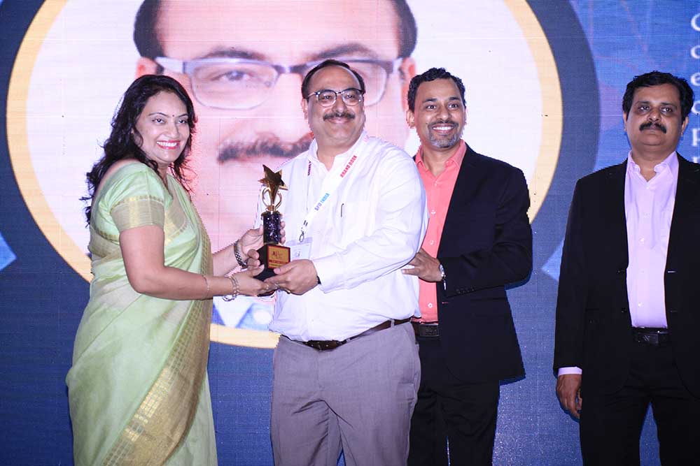 Comparex India receiving the award for the Best IT Service Provider at VAR Symposium - 17th Star Nite Awards 2018