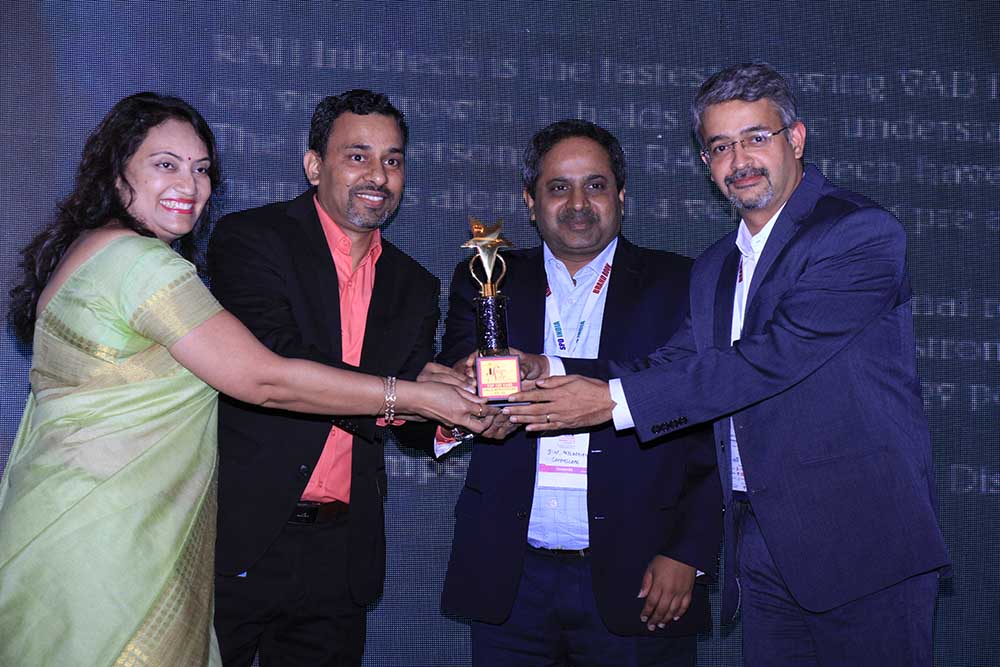 iValue InfoSolutions receiving the award for the Best VADS at VAR Symposium - 17th Star Nite Awards 2018