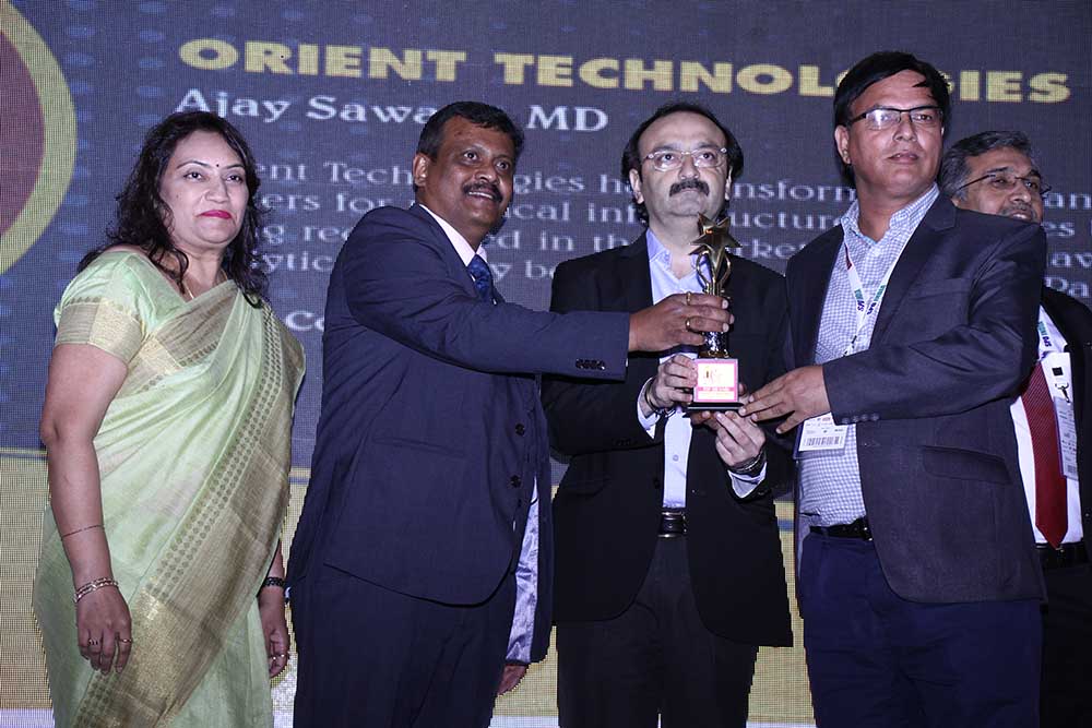 Orient Technologies receiving the award for the Best System Integrator at VAR Symposium - 17th Star Nite Awards 2018