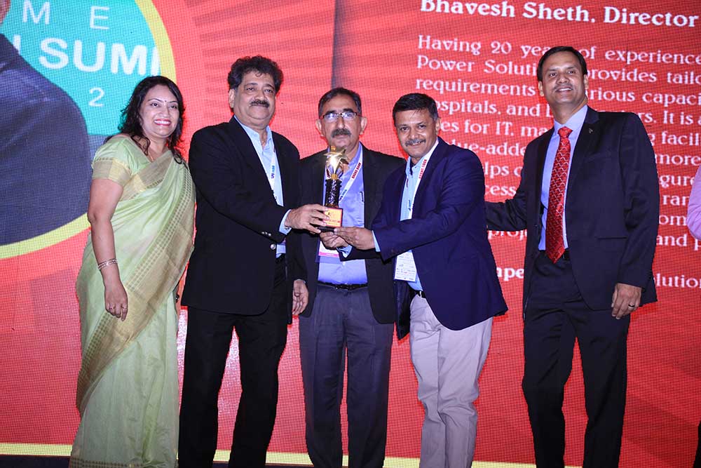 Power Solutions receiving the award for the Best Solution Partner at VAR Symposium - 17th Star Nite Awards 2018