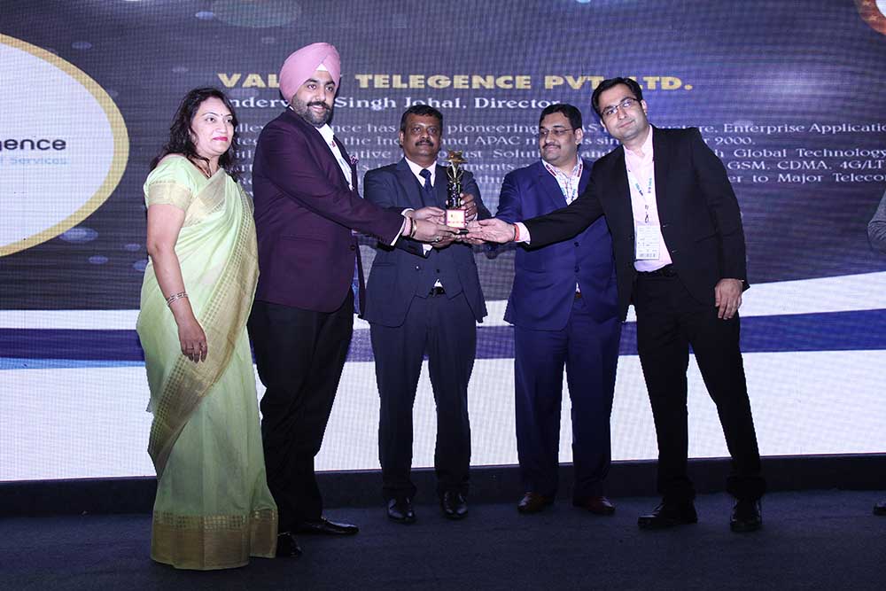 Valley Telegence receiving the award for the Best Wi-fi Partner at VAR Symposium - 17th Star Nite Awards 2018