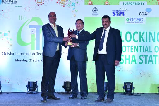 Tristar Software receives the award as the Best Software Distributor, Odisha at 11th OITF 2019