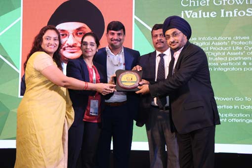 BEST VAD Award goes to iValue InfoSolutions Pvt. Ltd. at VAR Symposium 2019