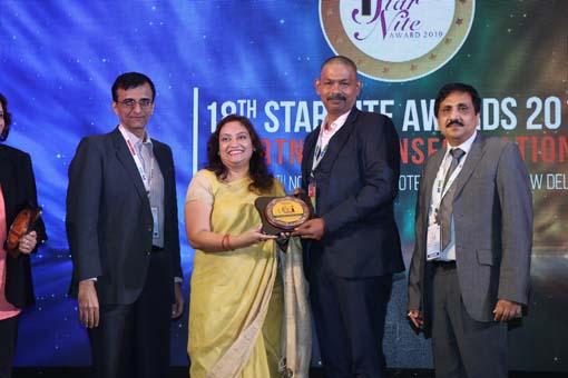 BEST SECURITY SOLUTIONS PARTNER Award goes to RAKSHA TECHNOLOGIES PVT LTD at VAR Symposium 2019