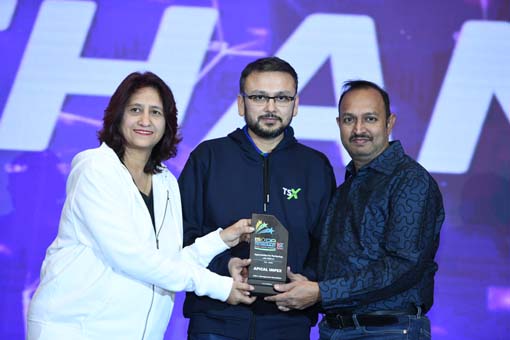 Partners While Receiving The Award at ISODA TechSummit 2020  