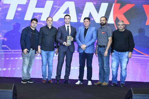 Partners While Receiving The Award at ISODA TechSummit 2020              