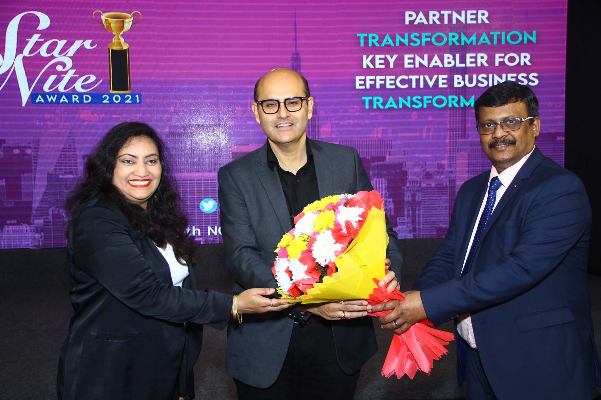 Welcoming Mr. Anil Sethi, Vice President & General Manager- Channels India, Dell Technologies at 20th Star Nite Awards 2021