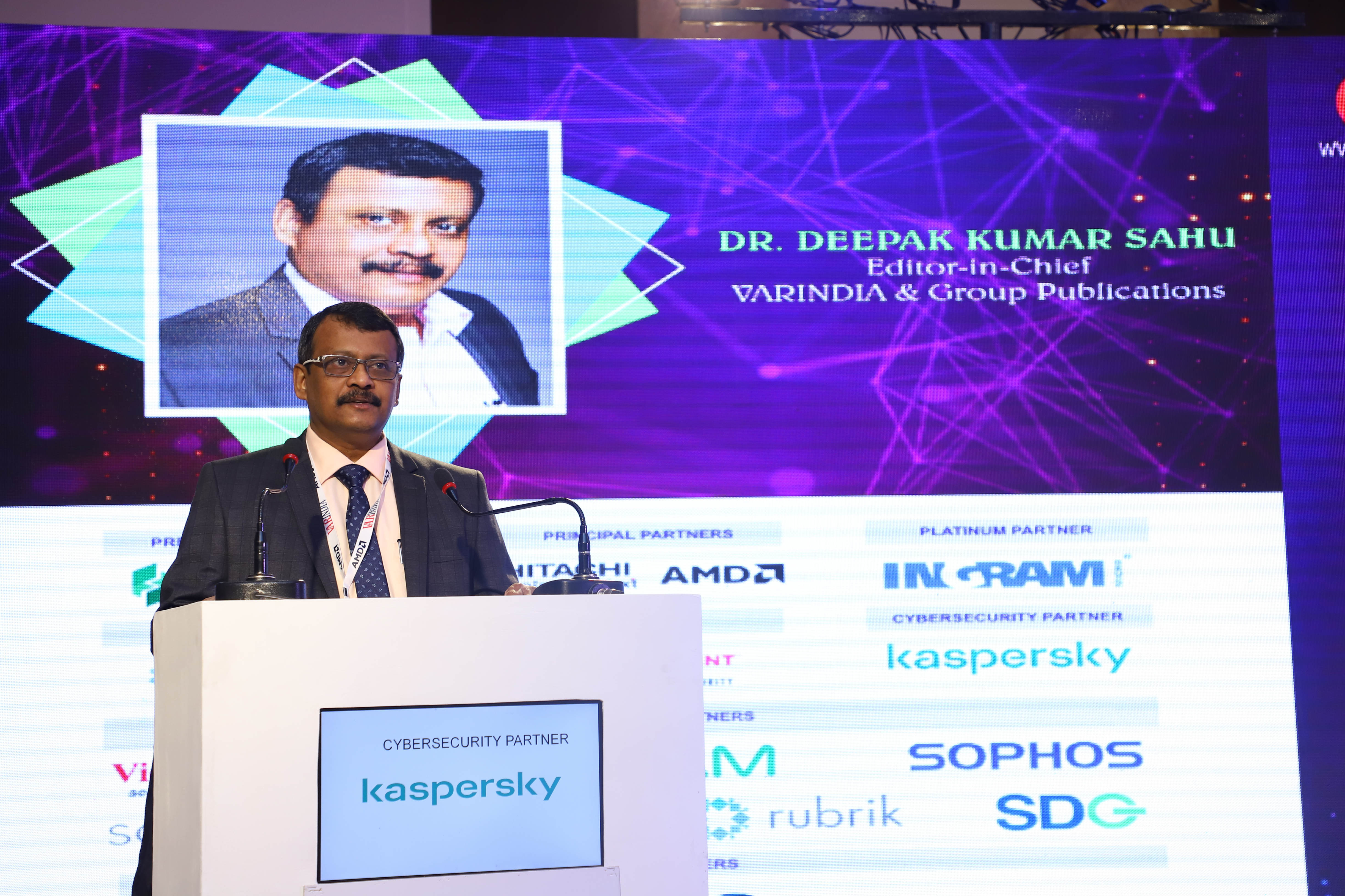 Address by Dr. Deepak Kumar Sahu, Chief- Editor, VARINDIA while welcoming the attendies at 20th IT Forum 2022