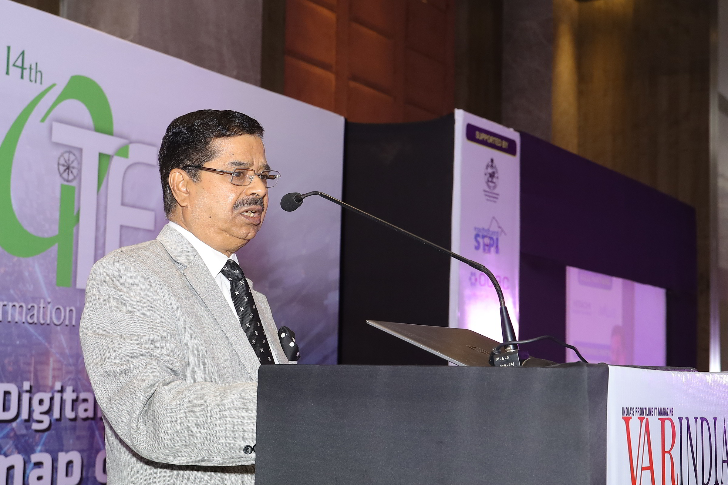 Presentation by Dr. Arun Kumar Rath, IAS- Chairman Centre of Corporate, Governance & CSR - IIM Nagpur