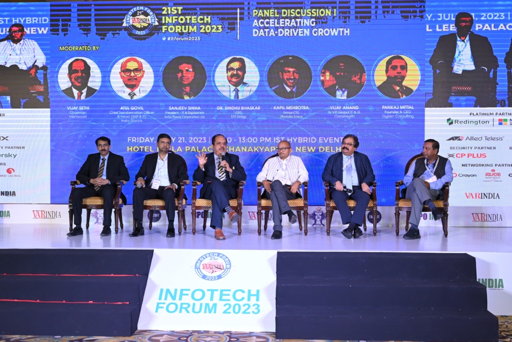 Panel discussion session I: moderated by Vijay Sethi- Mentorkart, Atul Govil- India Glycols, Sanjeev Sinha- India Power Corporation Ltd., Dr. Sindhu B