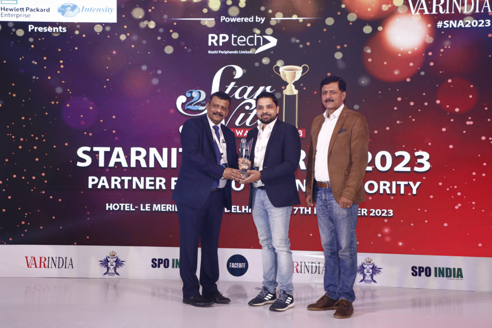 Representative receiving the CMO award on behalf of Nidhi Hola, Country Marketing Director- Dell Technologies