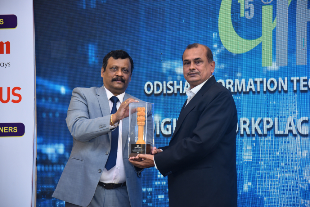 Jewels of Odisha Award goes to Amitansu Satpathy for Entrepreneur