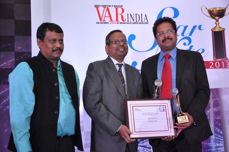 canon--india-receives-award-as-the-best-photo-copier-and-the--imaging-solution-company--from-mr-n-ravi-shankerias-addl-secretarydot-goi_11167609983_o