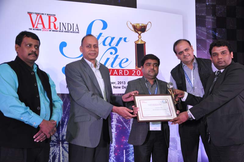 d-link-india-receives-award-as-the-best-networking-switch-company-from--dr-ajay-kuamrias-joint-secretarydit--goi_11167638373_o