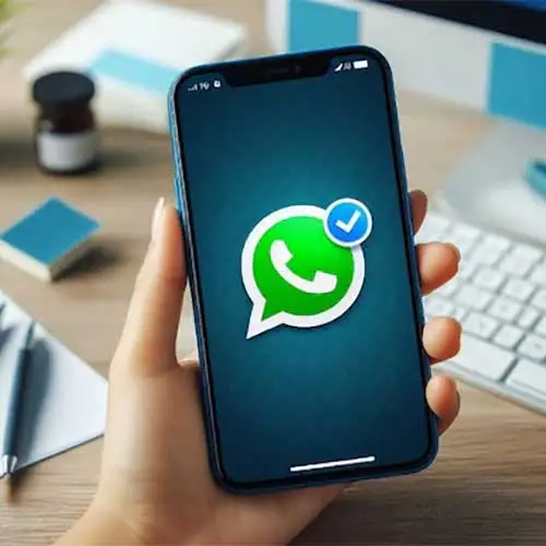 WhatsApp to Use a Blue Verification Checkmark Instead of a Green One for Verified Channels