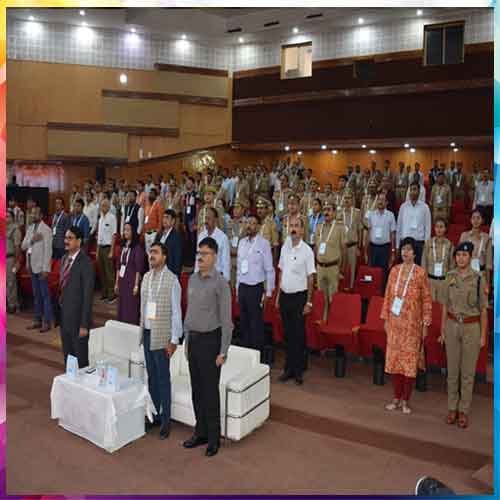 Over 200 UP police officers trained at a master training workshop held in Lucknow