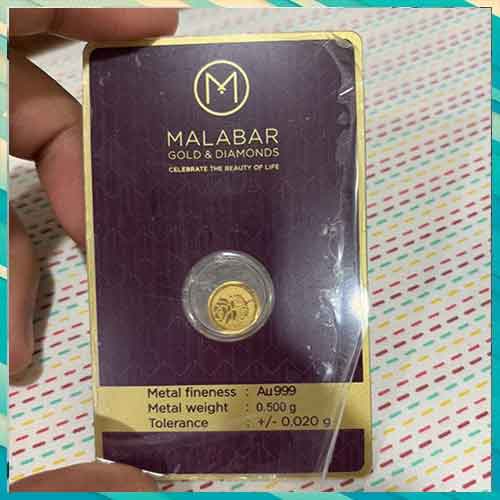 Blinkit Customer got Scammed: Receives 0.5 Gram Gold Coin Instead Of 1 Gram