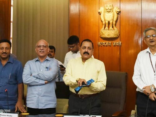 Dr Jitendra Singh launches DoPT’s employees online app