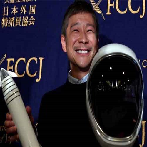 Japanese Billionaire wants a girlfriend to fly with him to the moon