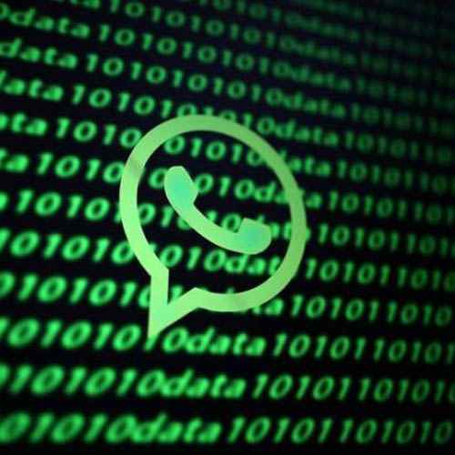 WhatsApp launches dark mode, netizens share memes and jokes