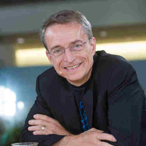 Vodafone reduces costs to 50% with VMware telco cloud 