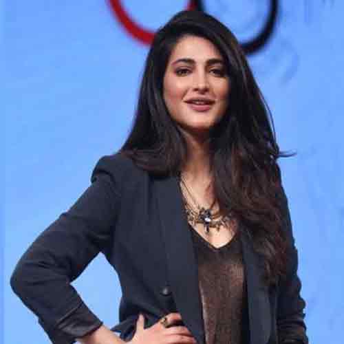 Shruti Hasan feels, “ If a woman drinks it is a controversy”