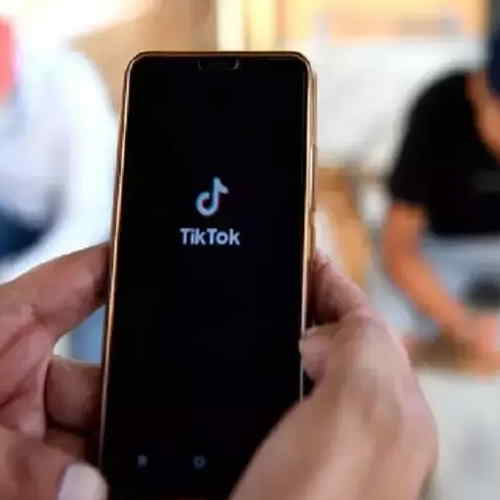 TikTok sets down, rival app rises up to shine