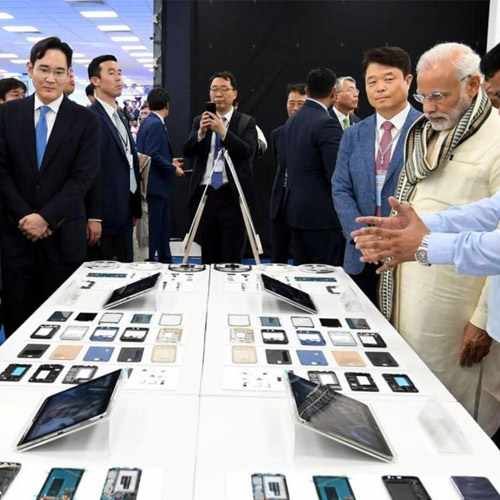 The battle for the smartphone heats up in India