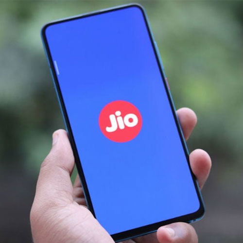 Jio plans to launch low-cost 4G Android smartphone