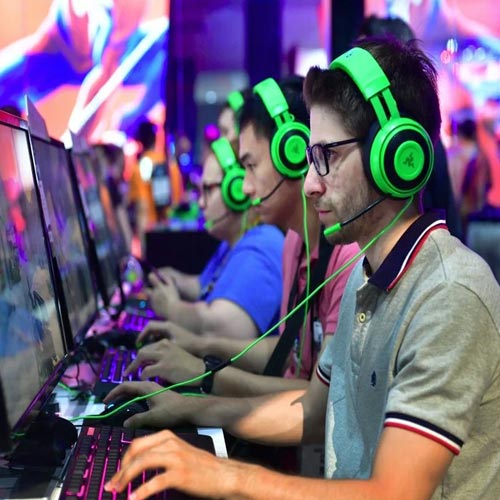 Video game workers crushed by excessive hours, low pay, reveals global survey of digital entertainment industry