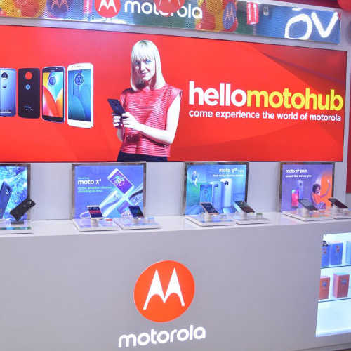 Motorola expands its retail presence by announcing 50 new stores