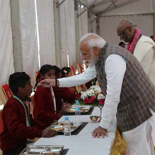 Prime Minister Narendra Modi Commemorates Akshaya Patra's 3 Billionth Meal